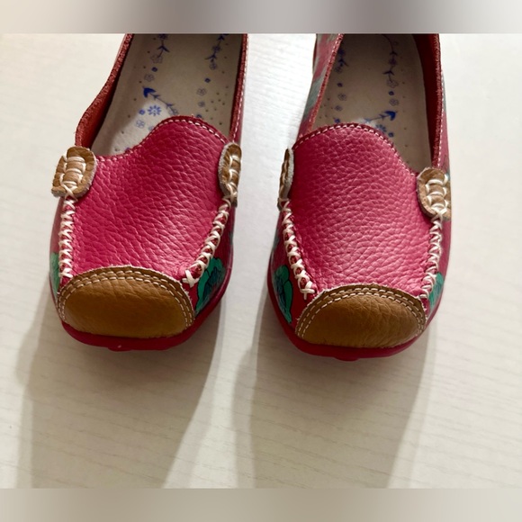 Pink Floral Leather NWOT Loafers Remote Control Bottom Size 6 Women’s Multicolor - Picture 5 of 9